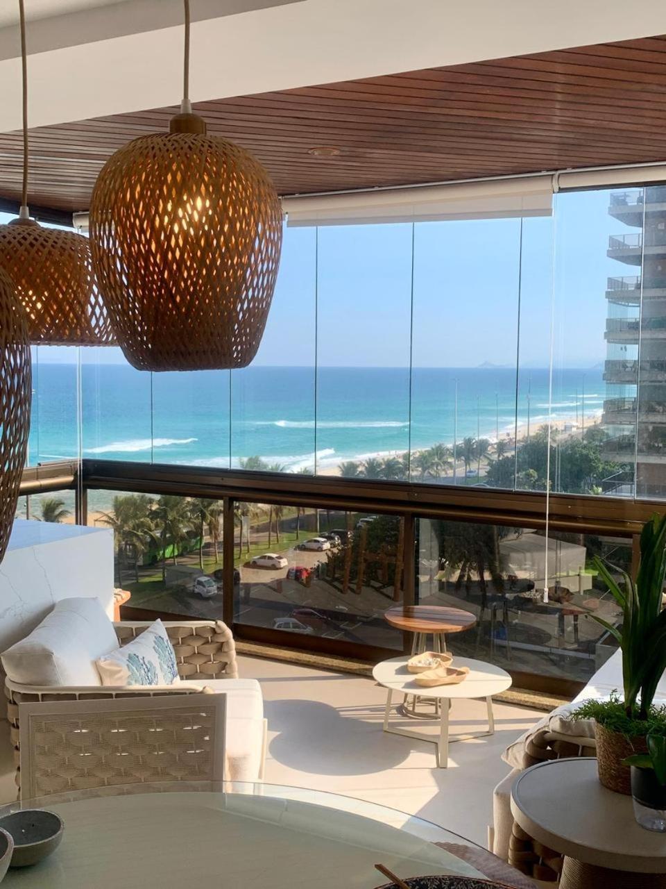 Lindo Apto No Melhor Lugar Da Barra Da Tijuca! Com Uma Vista De Tirar O Folego, Frente Para O Mar! Totalmente Equipado E Decorado Ao Lado Dos Melhores Hoteis E Quiosques Da Barra! Portaria 24H, Piscina, Sauna, Jacuzzi, Academia, Garagem, Wi-Fi, Lavan Rio de Janeiro Exterior photo