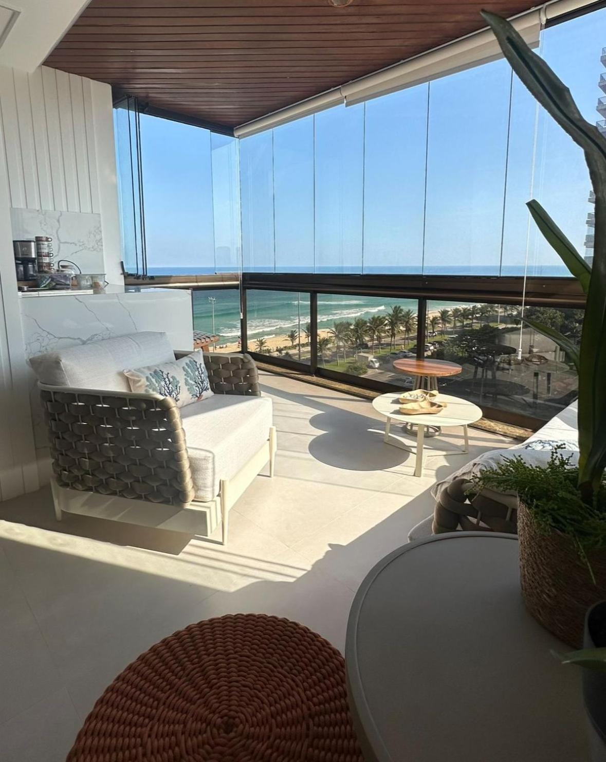 Lindo Apto No Melhor Lugar Da Barra Da Tijuca! Com Uma Vista De Tirar O Folego, Frente Para O Mar! Totalmente Equipado E Decorado Ao Lado Dos Melhores Hoteis E Quiosques Da Barra! Portaria 24H, Piscina, Sauna, Jacuzzi, Academia, Garagem, Wi-Fi, Lavan Rio de Janeiro Exterior photo