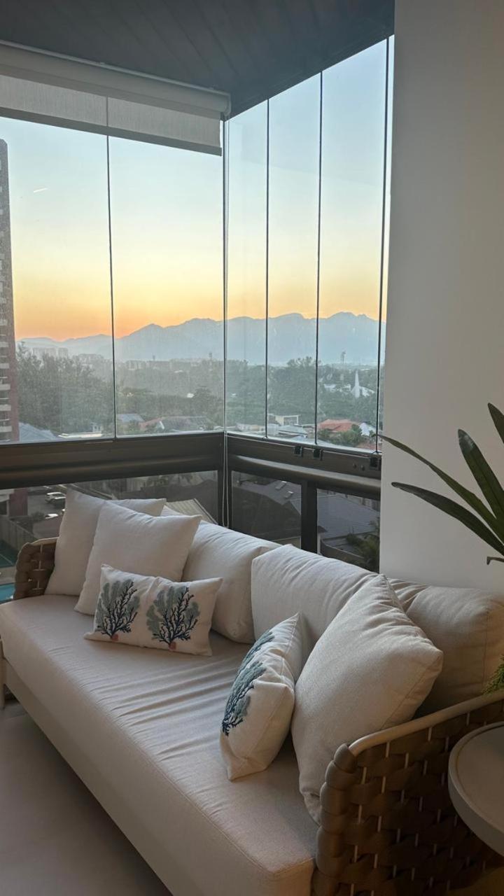 Lindo Apto No Melhor Lugar Da Barra Da Tijuca! Com Uma Vista De Tirar O Folego, Frente Para O Mar! Totalmente Equipado E Decorado Ao Lado Dos Melhores Hoteis E Quiosques Da Barra! Portaria 24H, Piscina, Sauna, Jacuzzi, Academia, Garagem, Wi-Fi, Lavan Rio de Janeiro Exterior photo